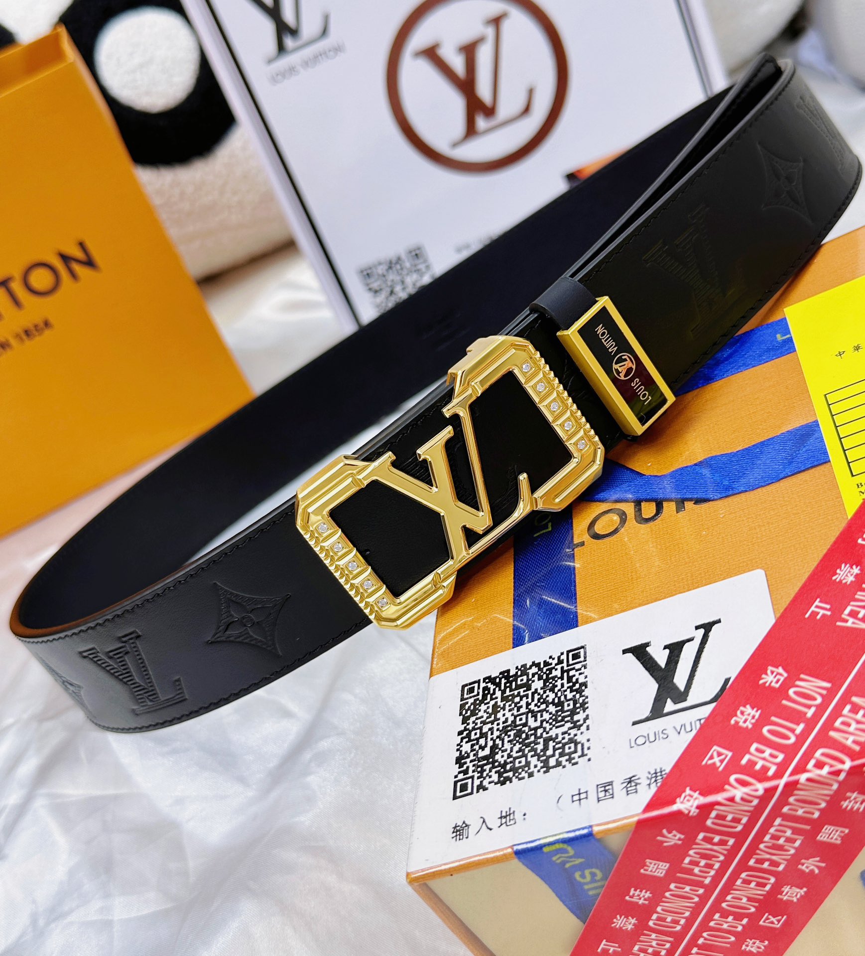 LV【LOUIS VUITTON】(ルイヴィトン) 3.8cmベルト メンズ  240903
