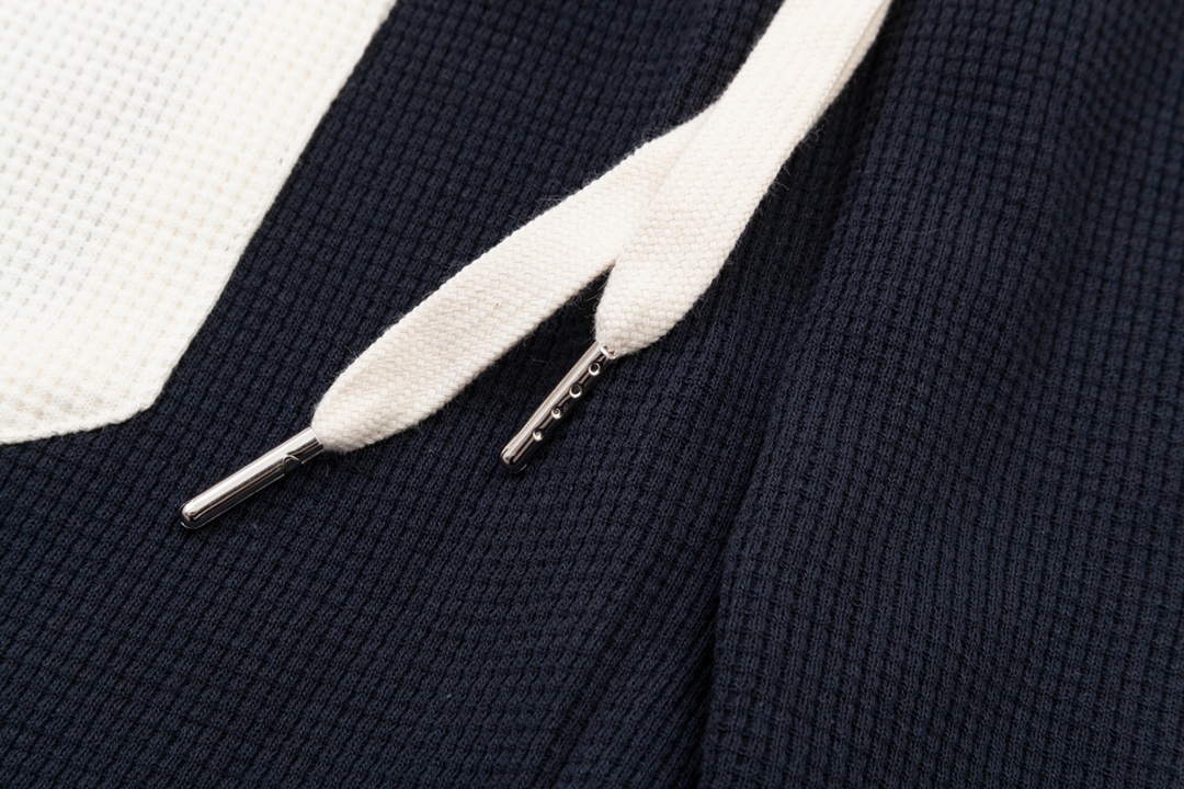 【LOEWE 公式旗艦店】ロエベ  ショートパンツご好評に付き再入荷 240717