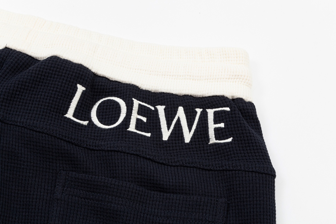 【LOEWE 公式旗艦店】ロエベ  ショートパンツご好評に付き再入荷 240717