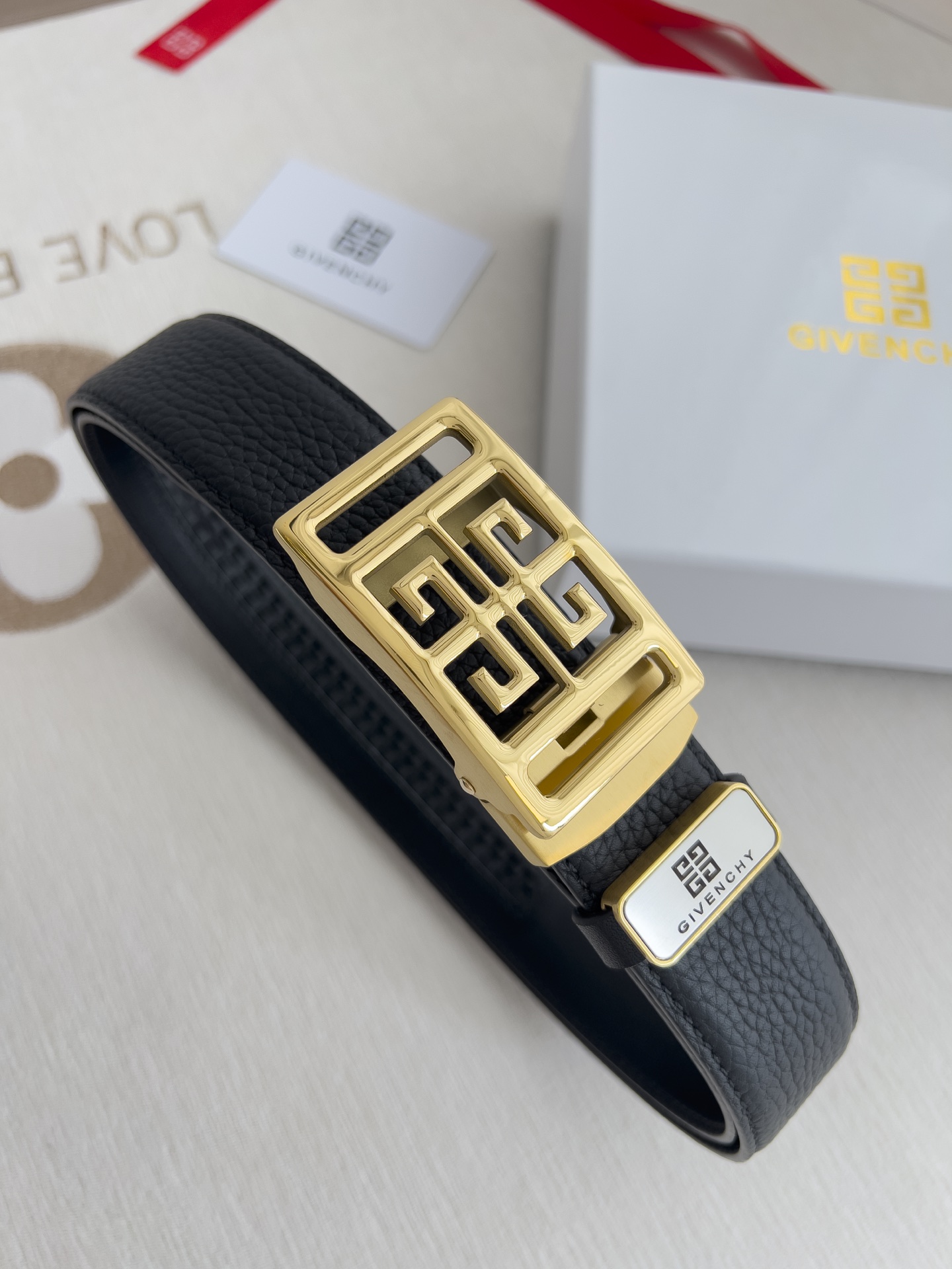 【GIVENCHY】(ジバンシー) 3.5cmベルト メンズ 240903