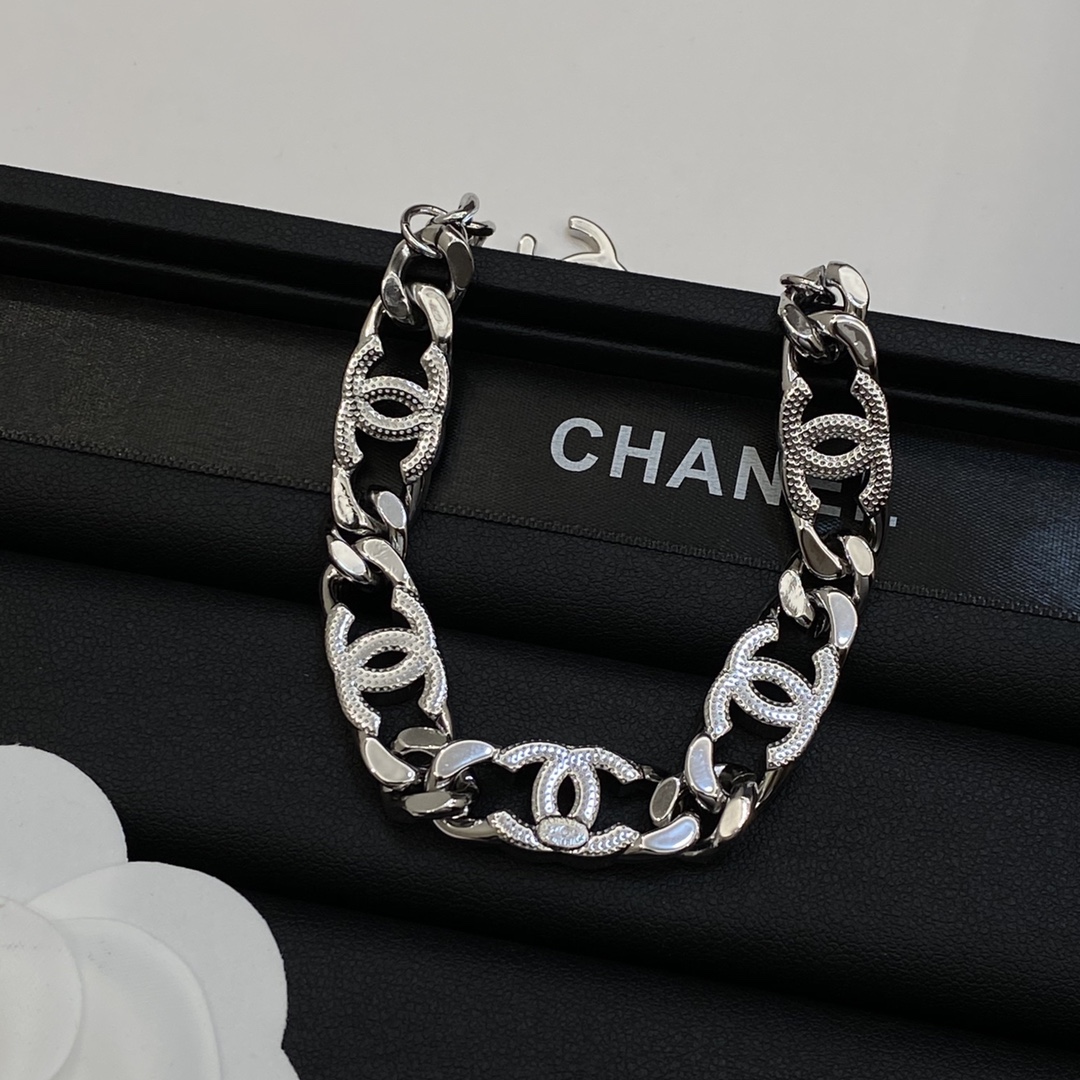 【CHANEL】ブレスレット、ファッションシンプルなスタイル 240728