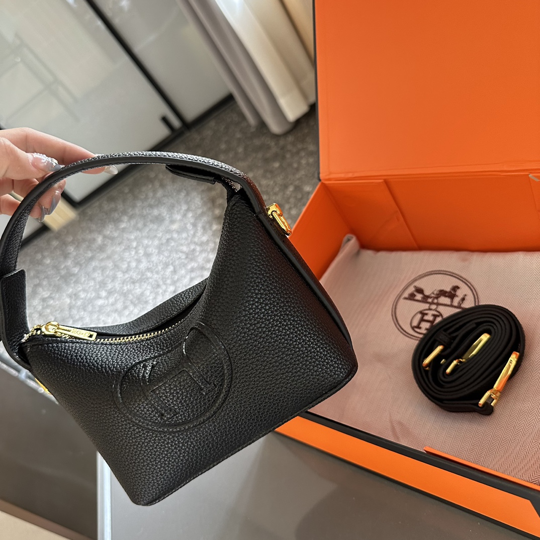 【Hermès 公式旗艦店】エルメス ハンドバッグ 当日出荷 好評に付き再入荷！18CM  240724