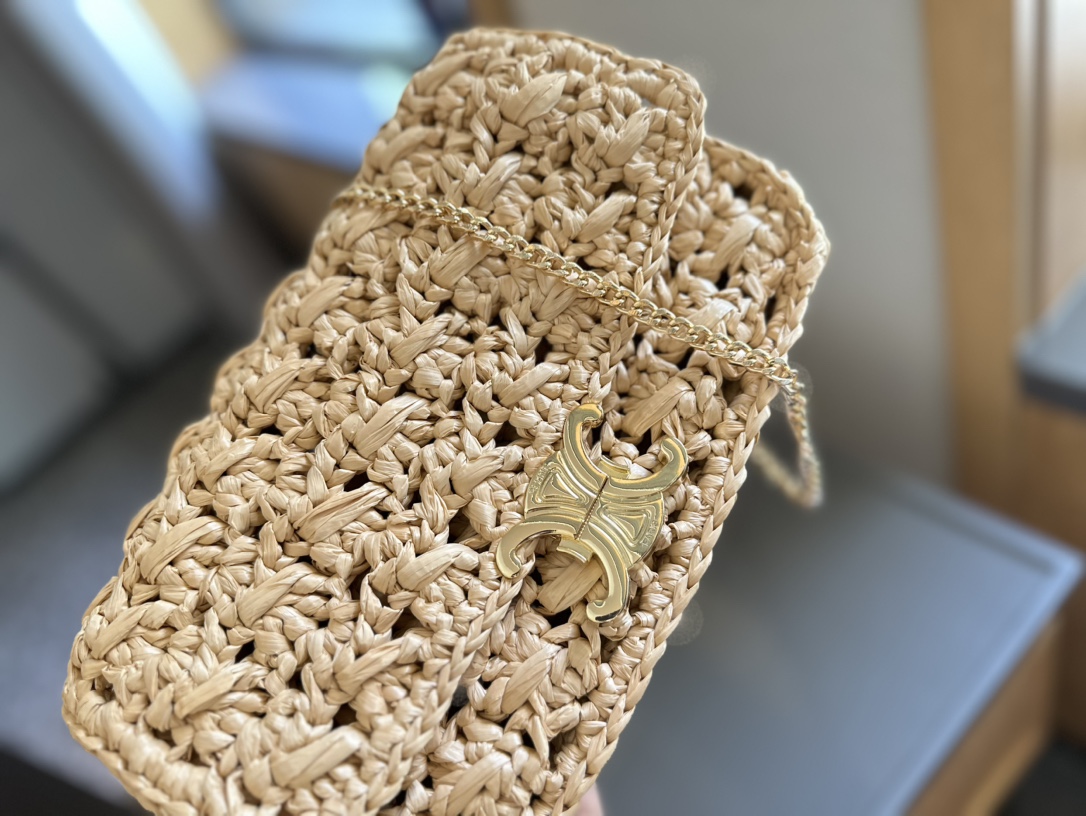 【CELINE 公式旗艦店】セリーヌ 斜めがけバッグ 当日出荷 好評に付き再入荷！25*9*12CM  1240722