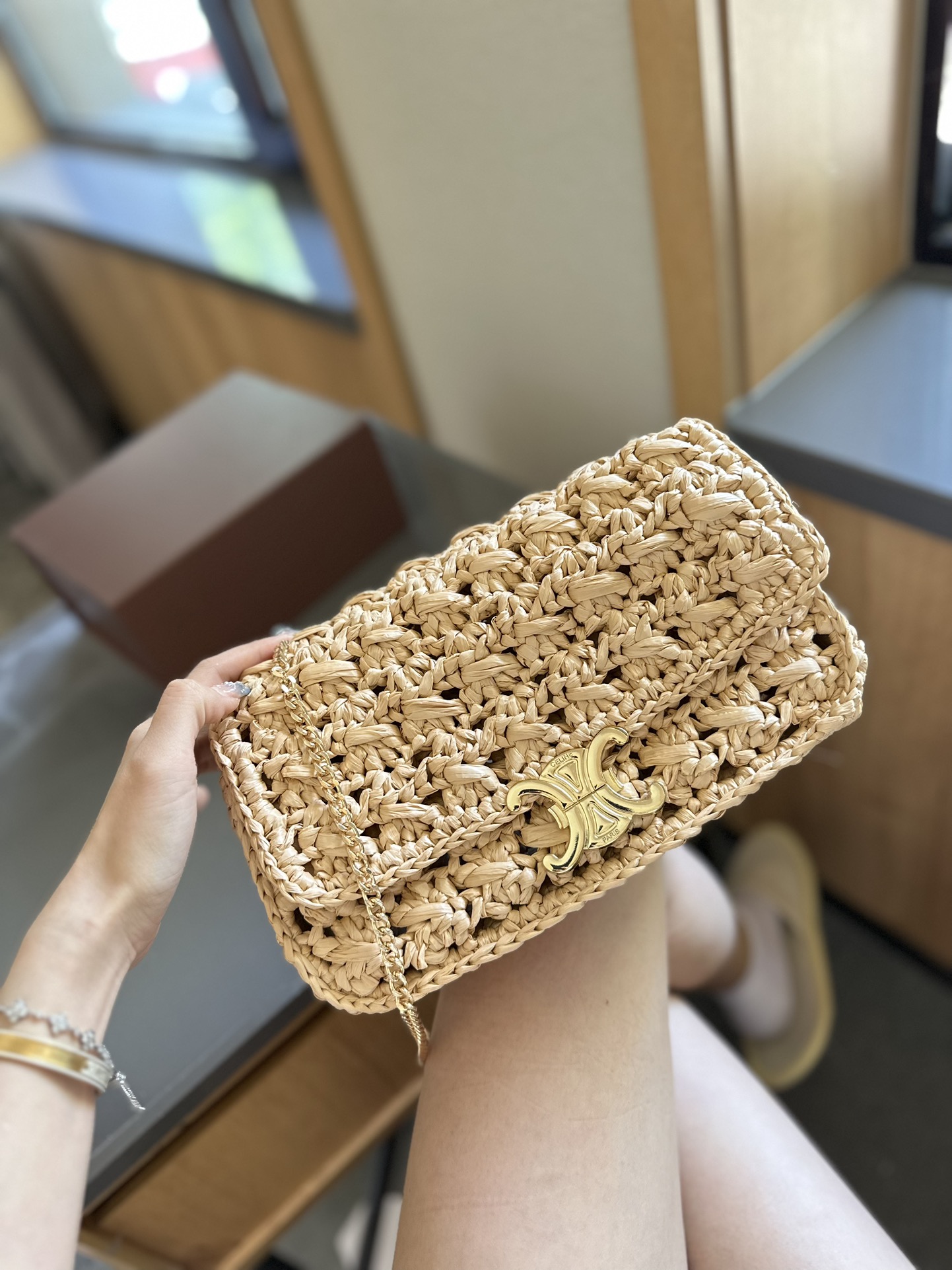 【CELINE 公式旗艦店】セリーヌ 斜めがけバッグ 当日出荷 好評に付き再入荷！25*9*12CM  1240722