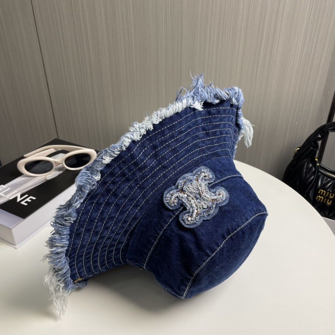 CELINE(セリーヌ)フィッシャーマンズハット 241011