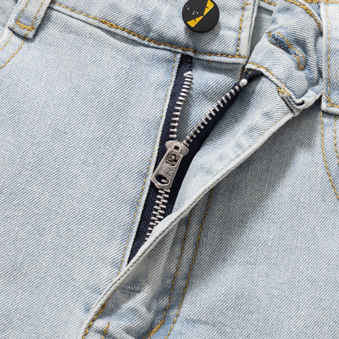 【LOUIS VUITTON  公式旗艦店】ルイヴィトン  ジーパン  ご好評に付き再入荷  240830