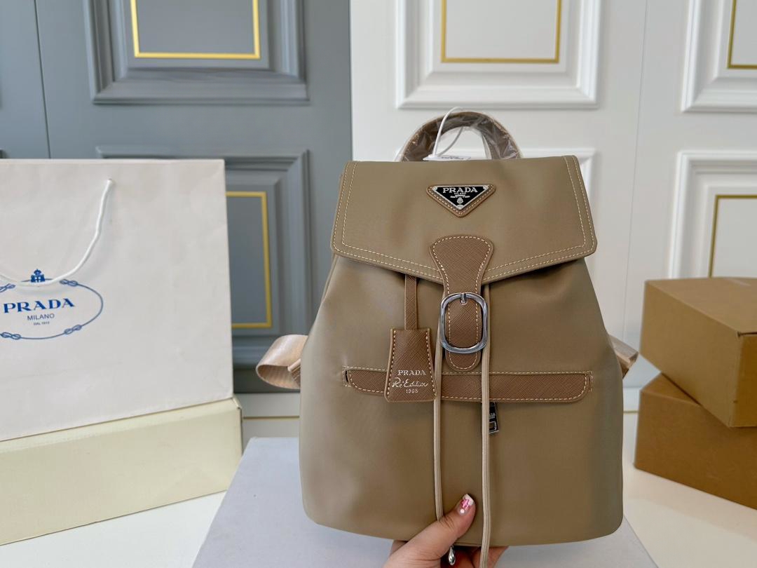 【PRADA  公式 旗艦店】プラダ   リュックサック当日出荷 好評に付き再入荷！27*30CM  240719