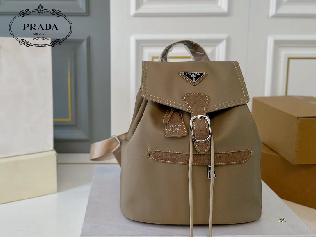 【PRADA  公式 旗艦店】プラダ   リュックサック当日出荷 好評に付き再入荷！27*30CM  240719