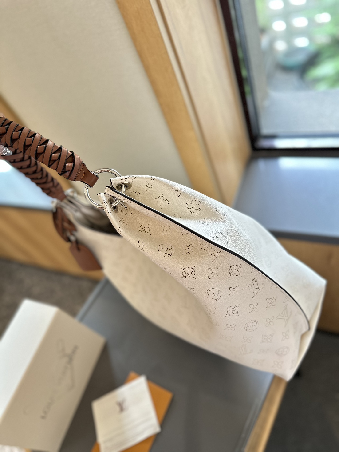【LOUIS VUITTON 公式旗艦店】ルイヴィトン  ハンドバッグ 当日出荷 好評に付き再入荷！34CM  1240722