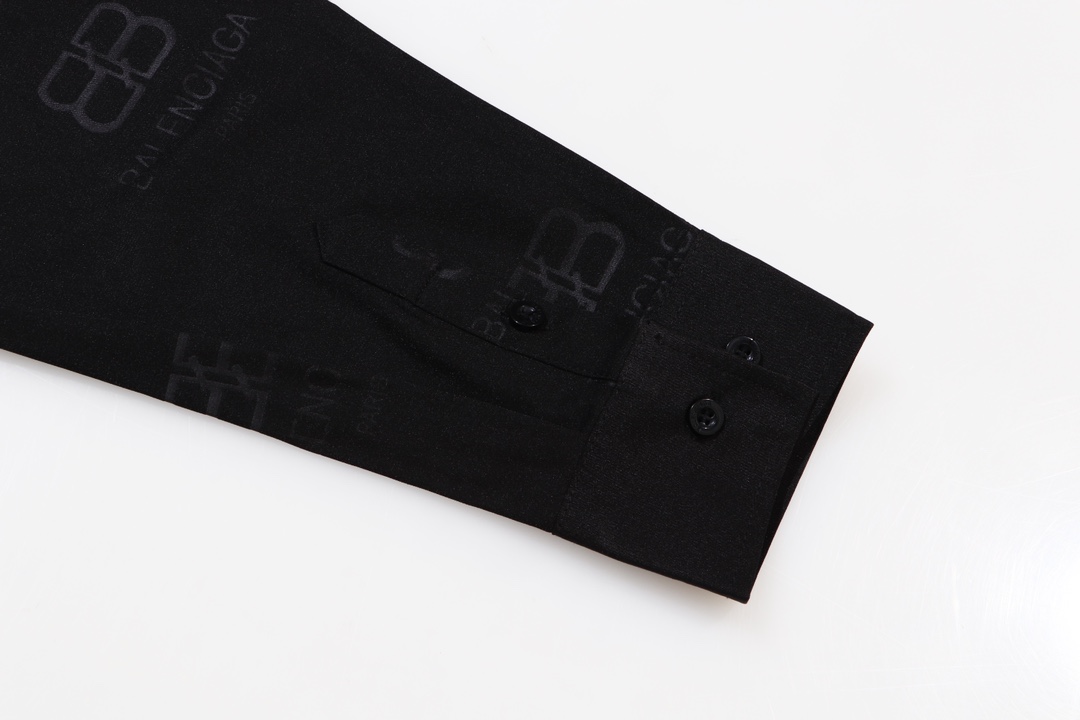 【BALENCIAGA 公式旗艦店】バレンシアガ  シャツ ご好評に付き再入荷 240802