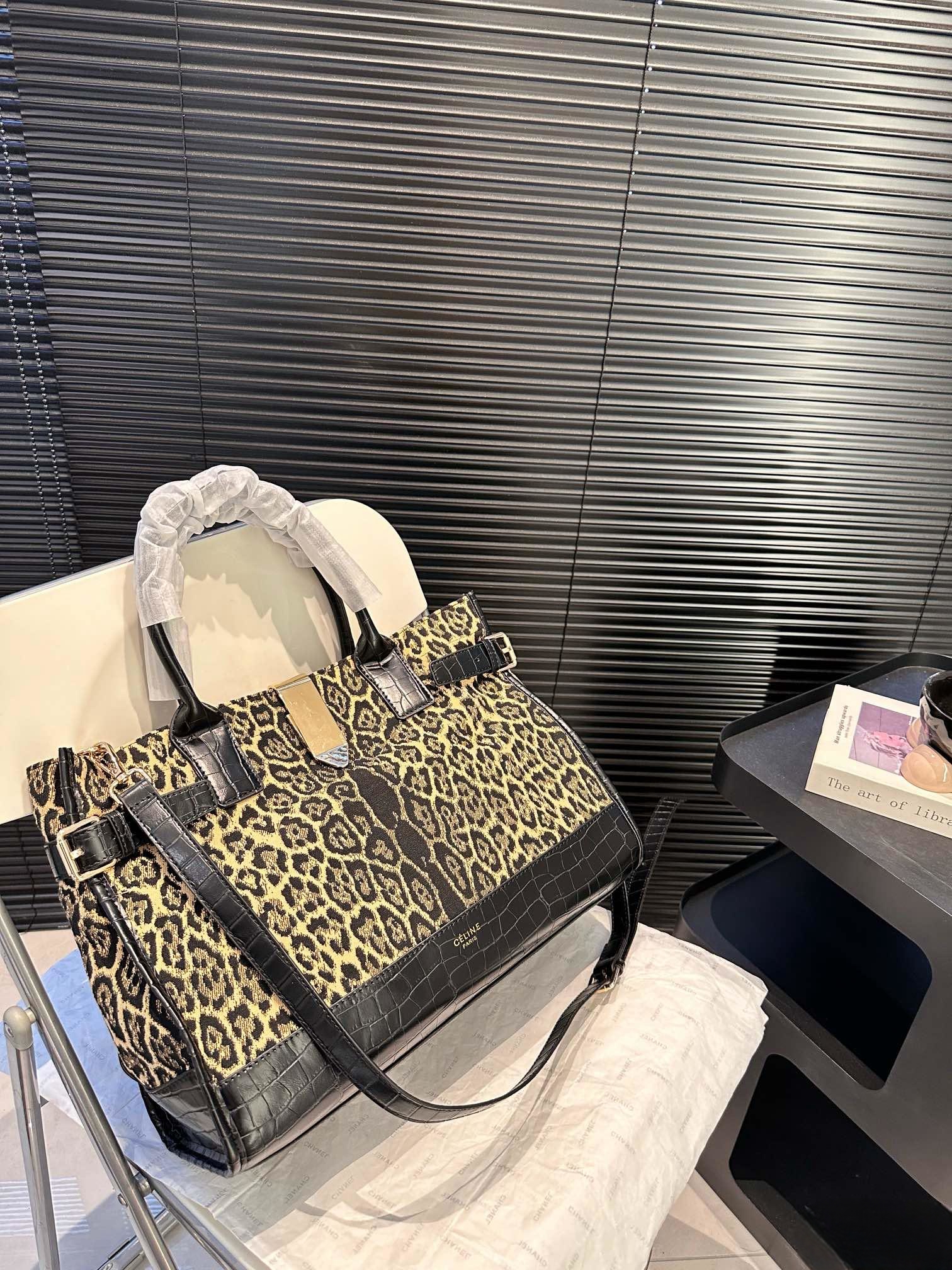 【CELINE 公式旗艦店】セリーヌ ハンドバッグ 当日出荷 好評に付き再入荷！39*29CM  1240723