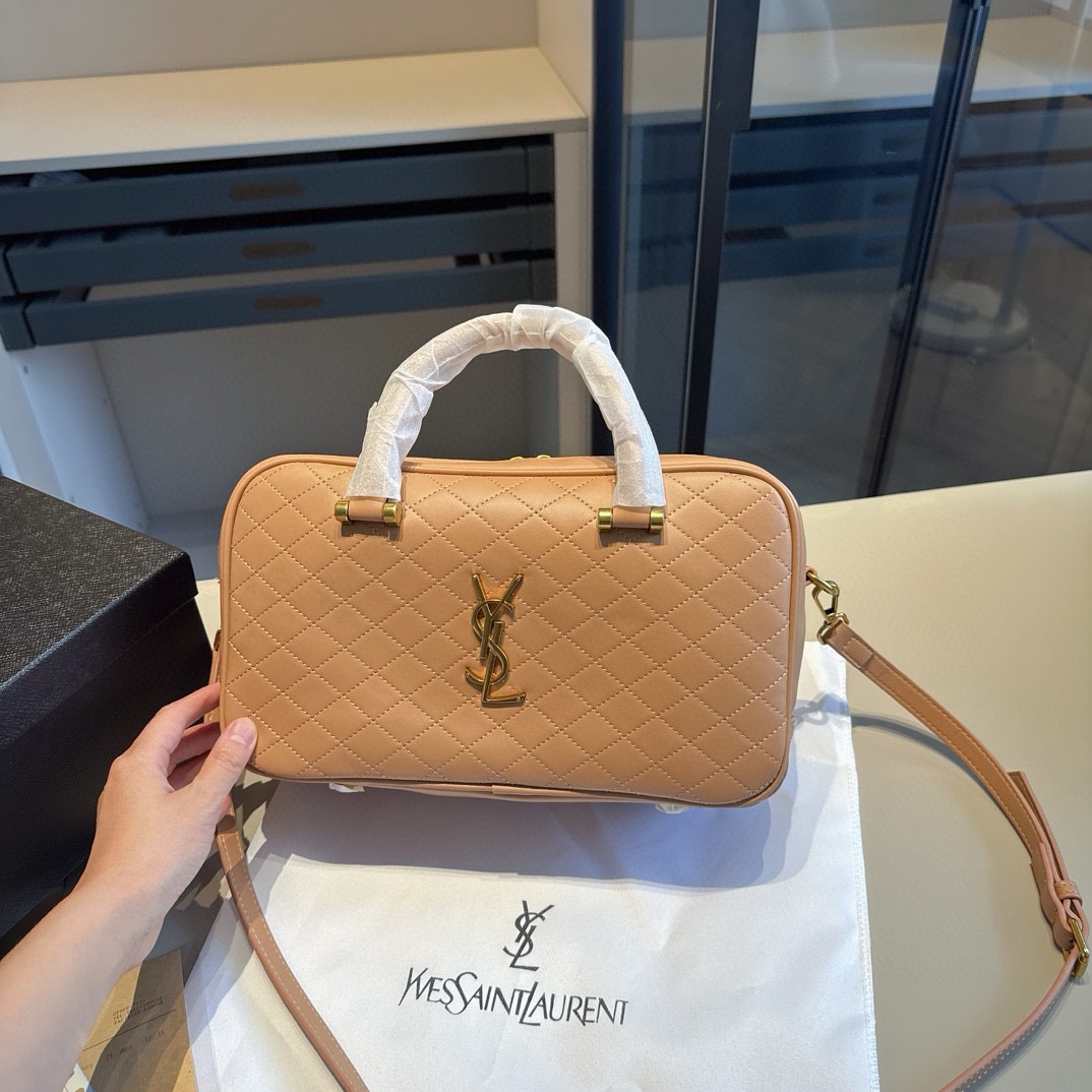 【YSL SAINT LAURENT 公式旗艦店】サンローラン  旅行かばん 当日出荷 好評に付き再入荷！31*19*13CM 240722