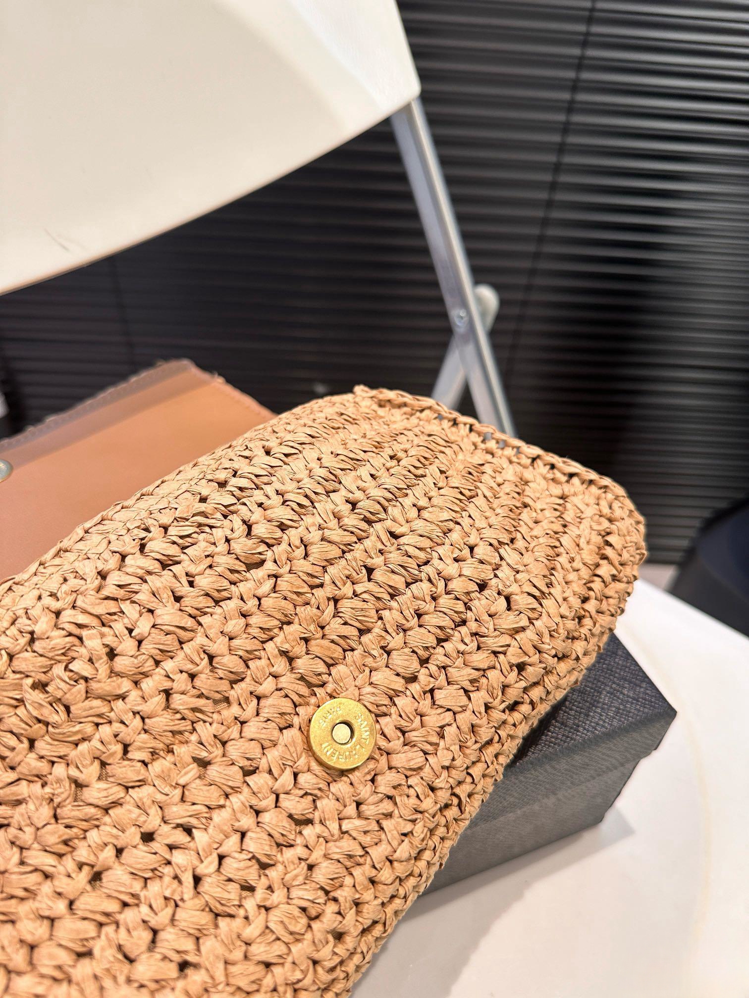 【YSL SAINT LAURENT 公式旗艦店】サンローラン   斜めがけバッグ 当日出荷 好評に付き再入荷！27*12CM  1240722