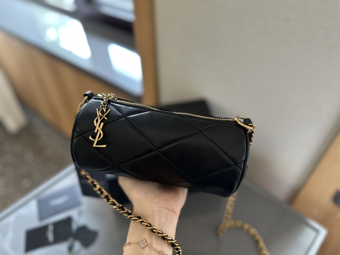 【YSL SAINT LAURENT 公式旗艦店】サンローラン   斜めがけバッグ 当日出荷 好評に付き再入荷！20*10CM  1240722