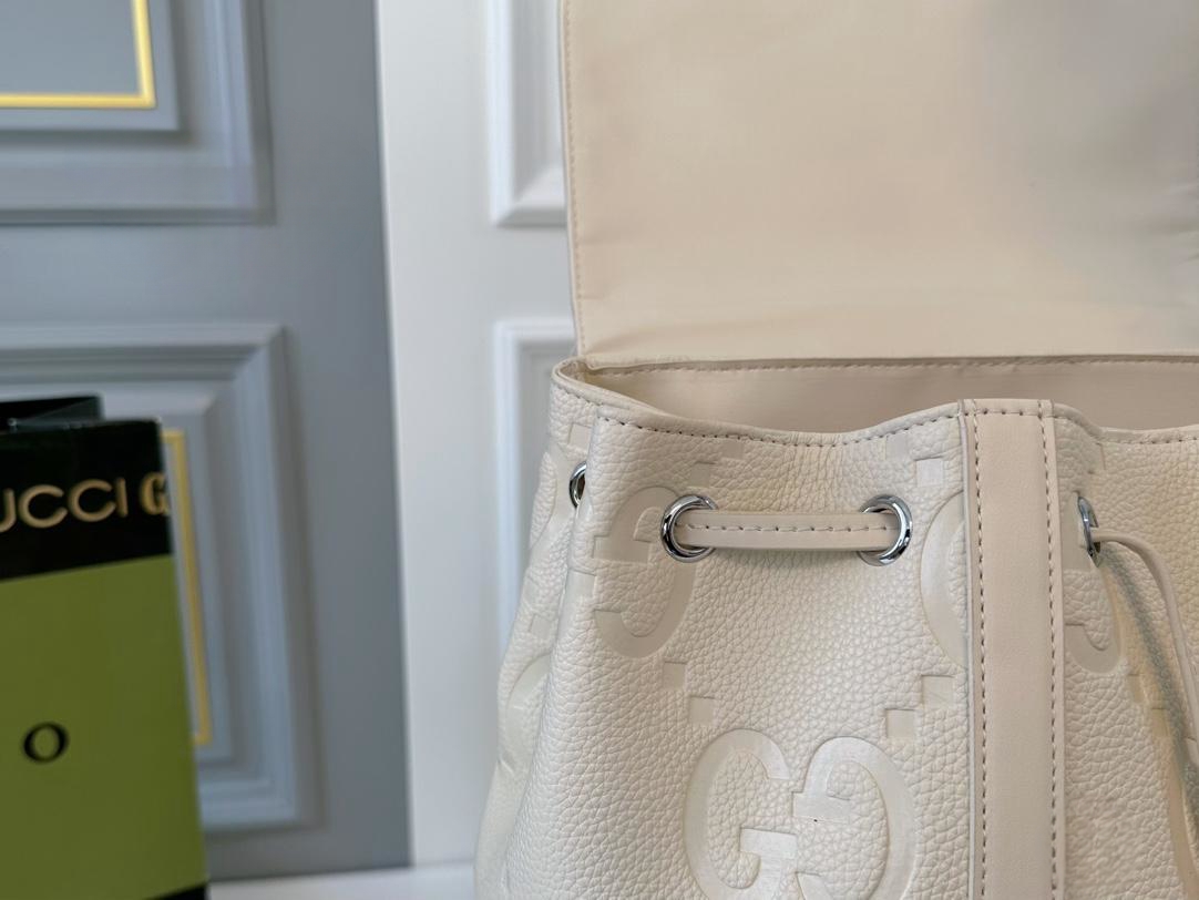 【GUCCI 公式旗艦店】グッチ 斜めがけバッグ 当日出荷 好評に付き再入荷！33*40CM  240724