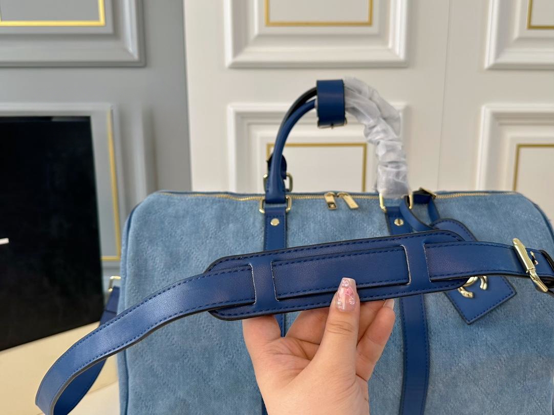 【CHANEL 公式旗艦店】シャネル 斜めがけバッグ 当日出荷 好評に付き再入荷！44*25CM  240723