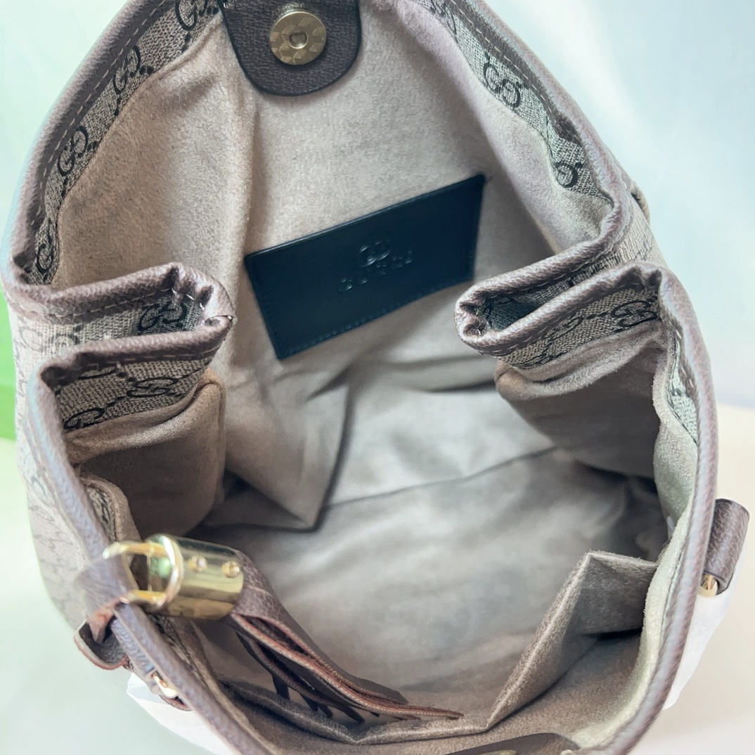 【GUCCI 公式旗艦店】グッチ ハンドバッグ 当日出荷 好評に付き再入荷！31*29CM  240724