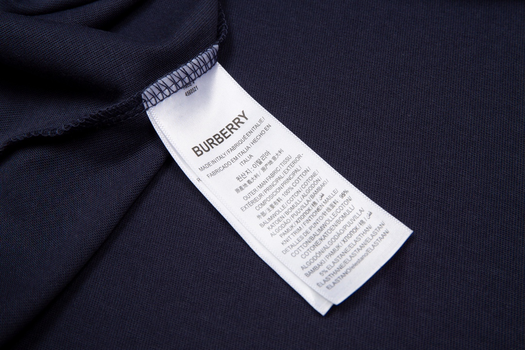 【BURBERRY  公式旗艦店】バーバリー Tシャツ ご好評に付き再入荷 240718