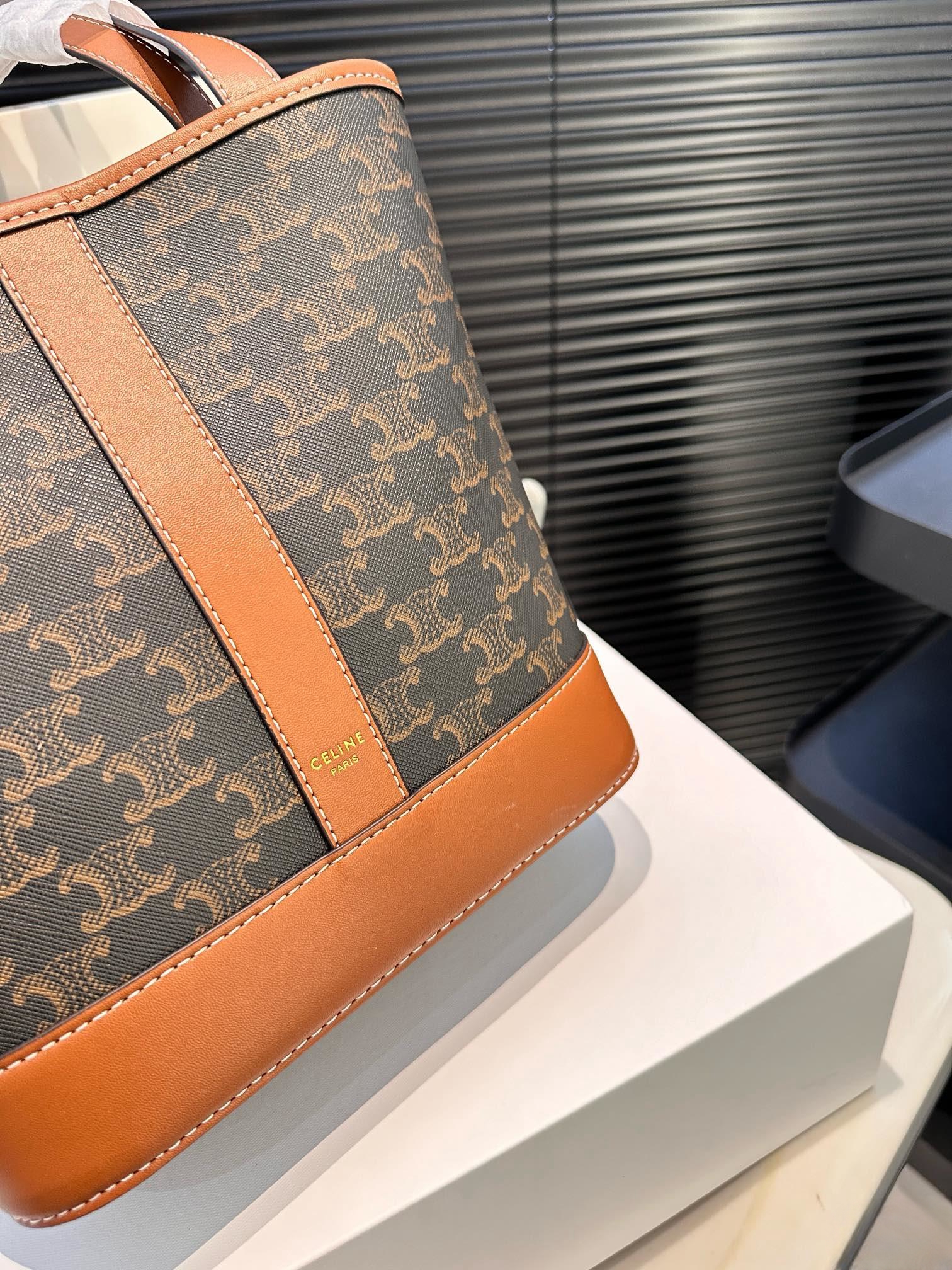 【CELINE 公式旗艦店】セリーヌ ハンドバッグ 当日出荷 好評に付き再入荷！39*29CM  1240723