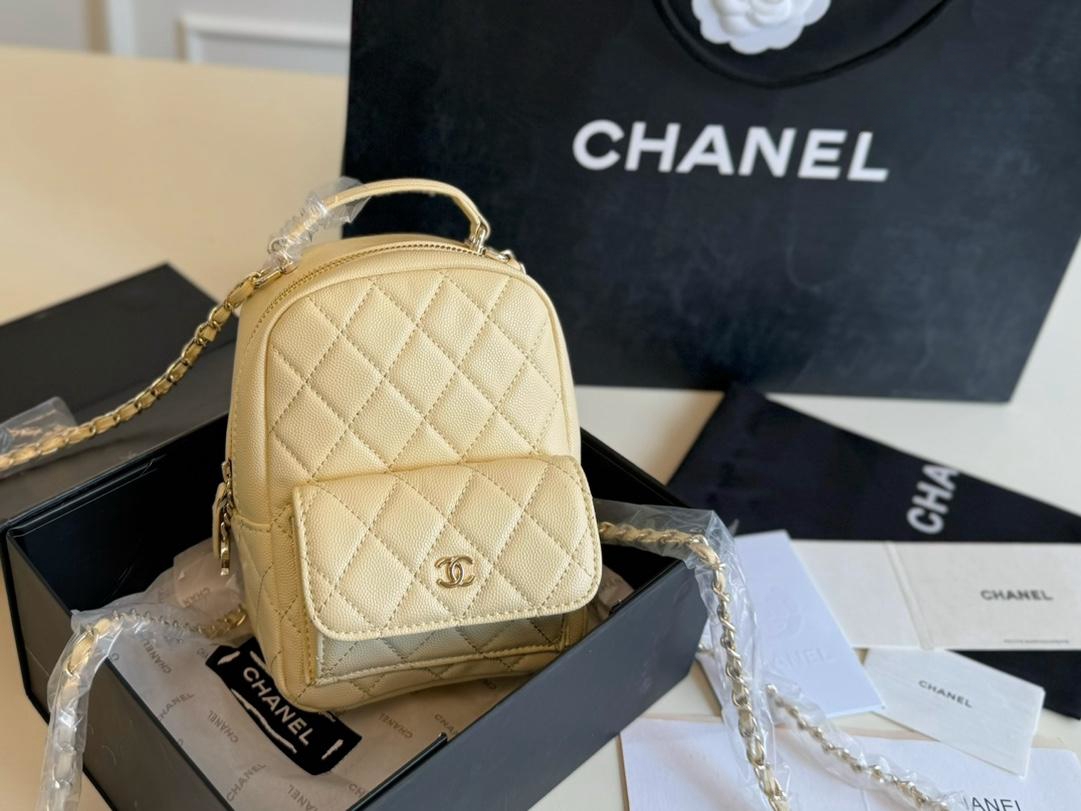 【CHANEL 公式旗艦店】シャネル リュックサック 当日出荷 好評に付き再入荷！13*19CM  240723