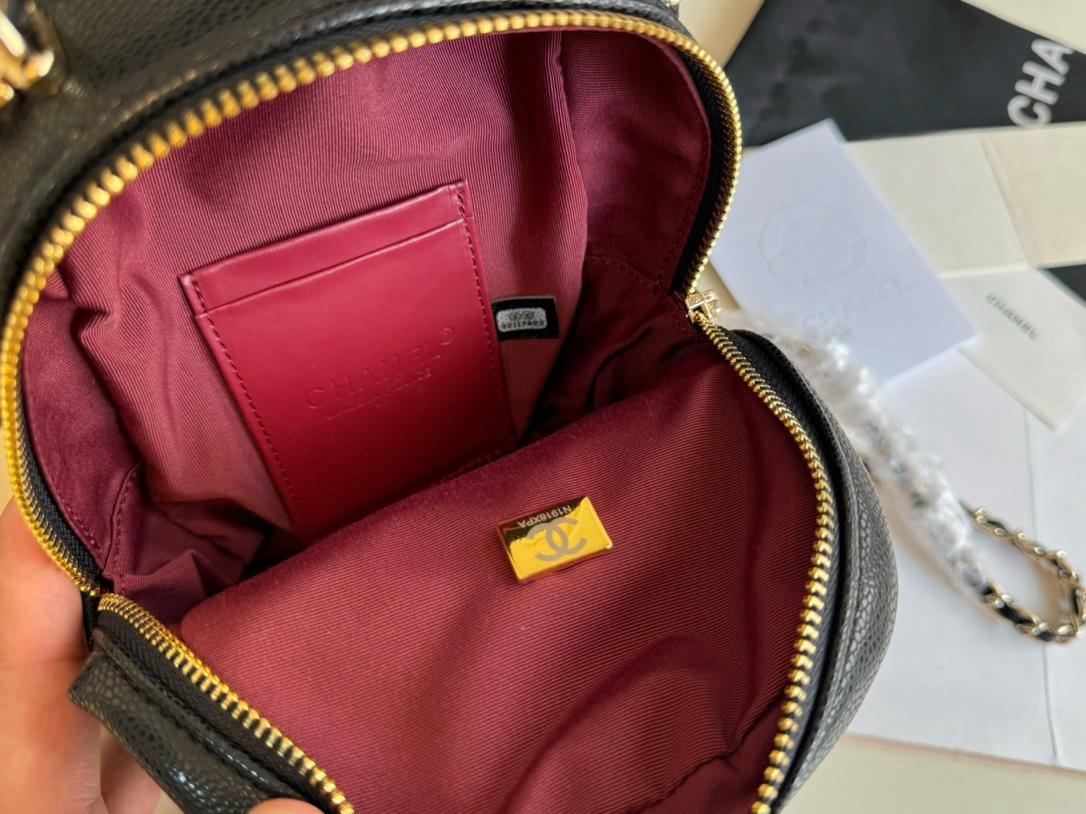 【CHANEL 公式旗艦店】シャネル リュックサック 当日出荷 好評に付き再入荷！13*19CM  240723