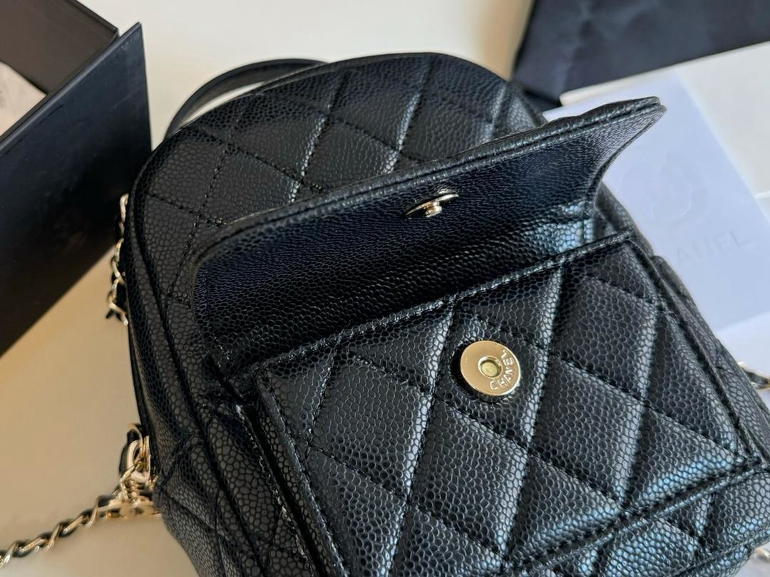 【CHANEL 公式旗艦店】シャネル リュックサック 当日出荷 好評に付き再入荷！13*19CM  240723