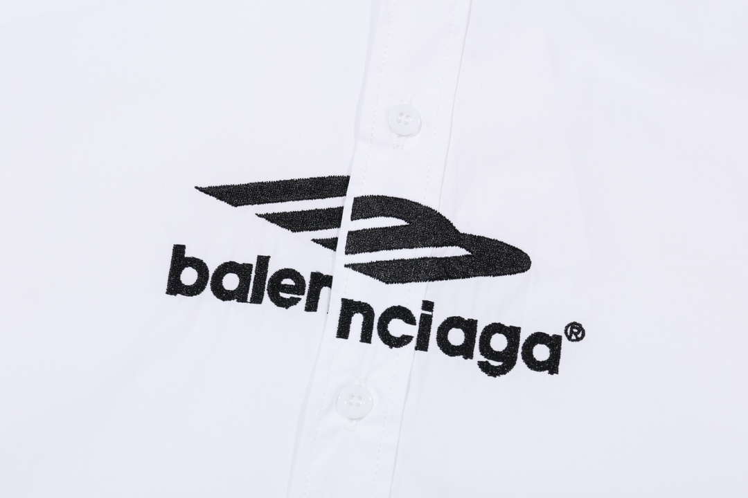 【BALENCIAGA 公式旗艦店】バレンシアガ  シャツ  ご好評に付き再入荷！