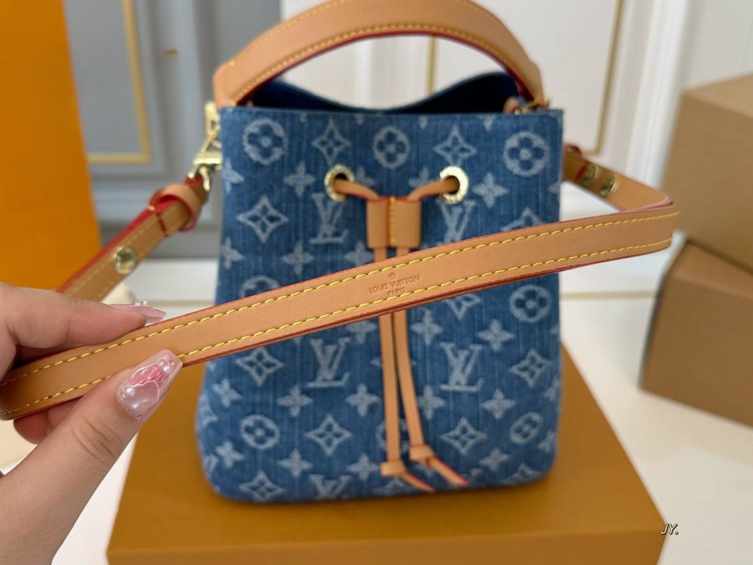 【LOUIS VUITTON 公式旗艦店】ルイヴィトン  斜めがけバッグ 当日出荷 好評に付き再入荷！20*21CM  1240722