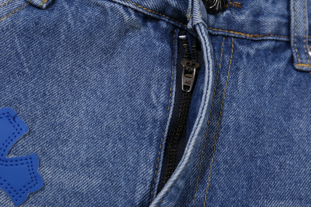 【CHROME HEARTS  公式旗艦店】クロムハーツ  ジーパン  ご好評に付き再入荷  240830