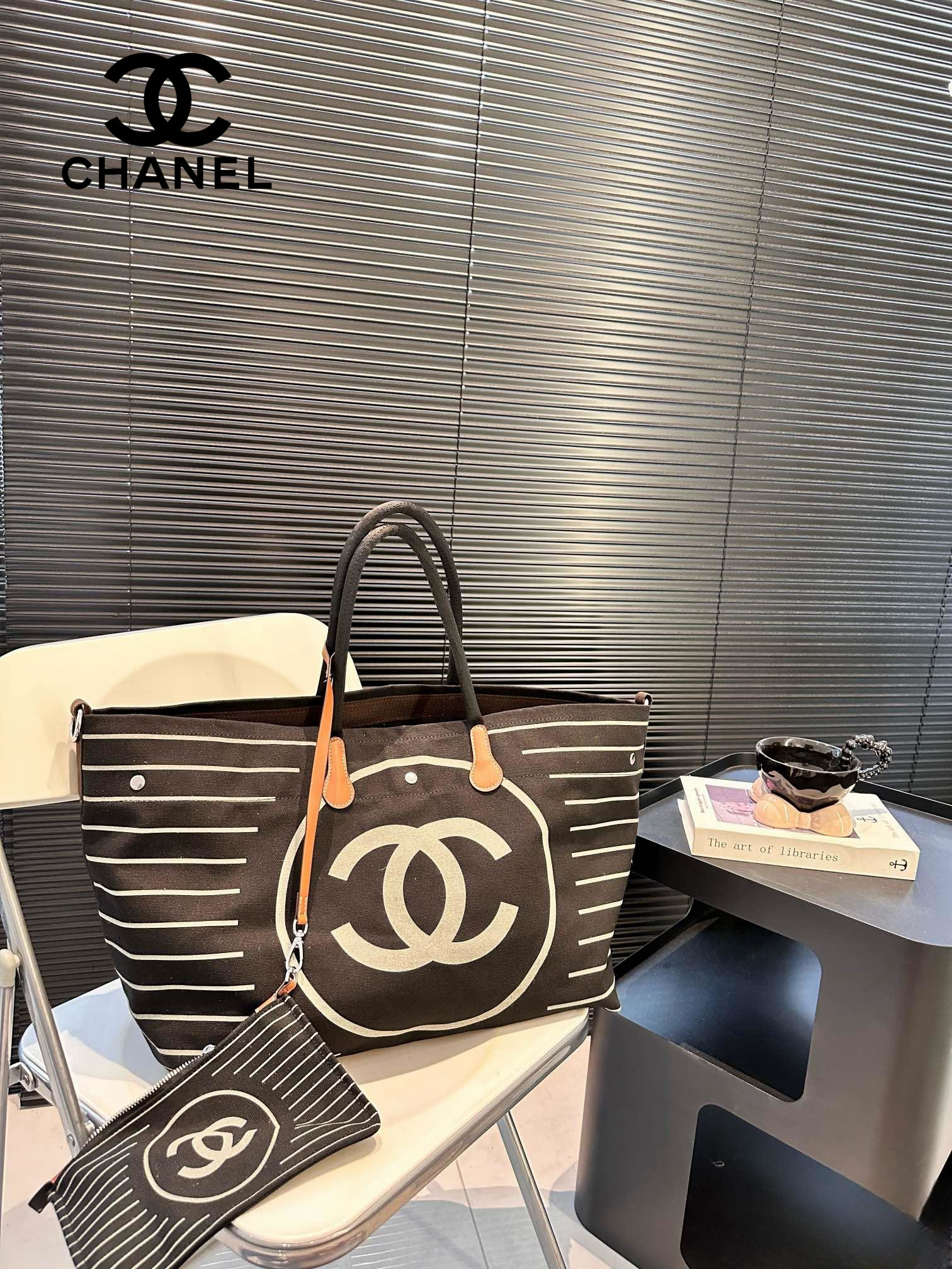 【CHANEL 公式旗艦店】シャネル ハンドバッグ 当日出荷 好評に付き再入荷！42*31CM  240723