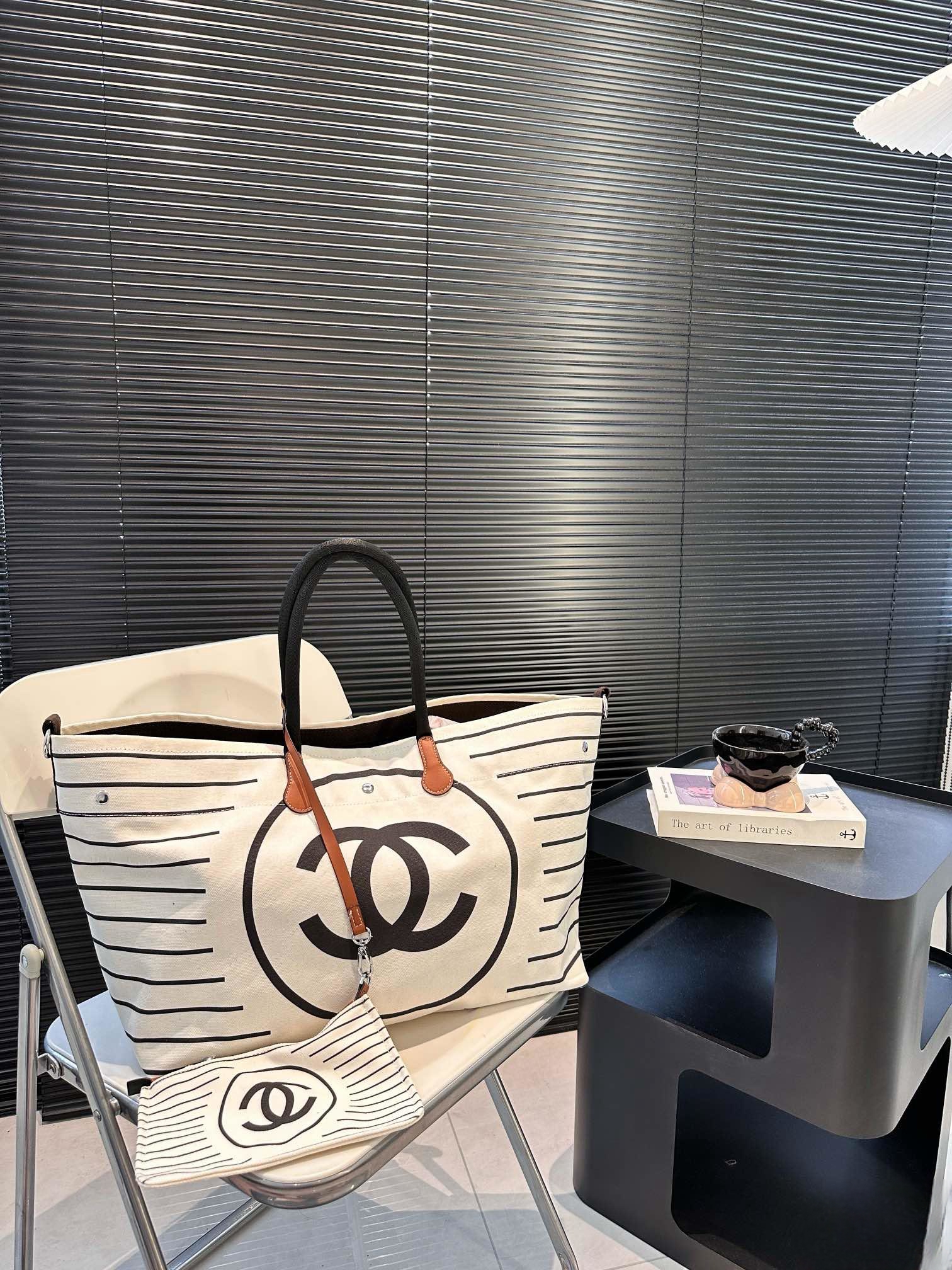 【CHANEL 公式旗艦店】シャネル ハンドバッグ 当日出荷 好評に付き再入荷！42*31CM  240723