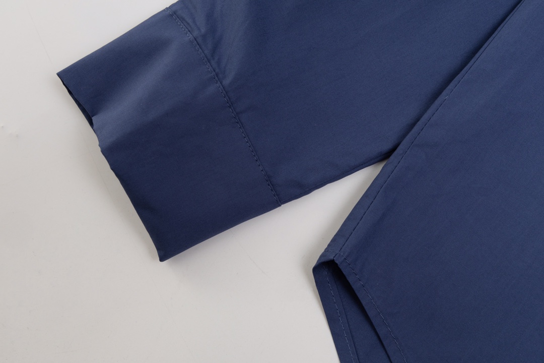 【LOUIS VUITTON 公式旗艦店】ルイヴィトン  シャツ  ご好評に付き再入荷 240803