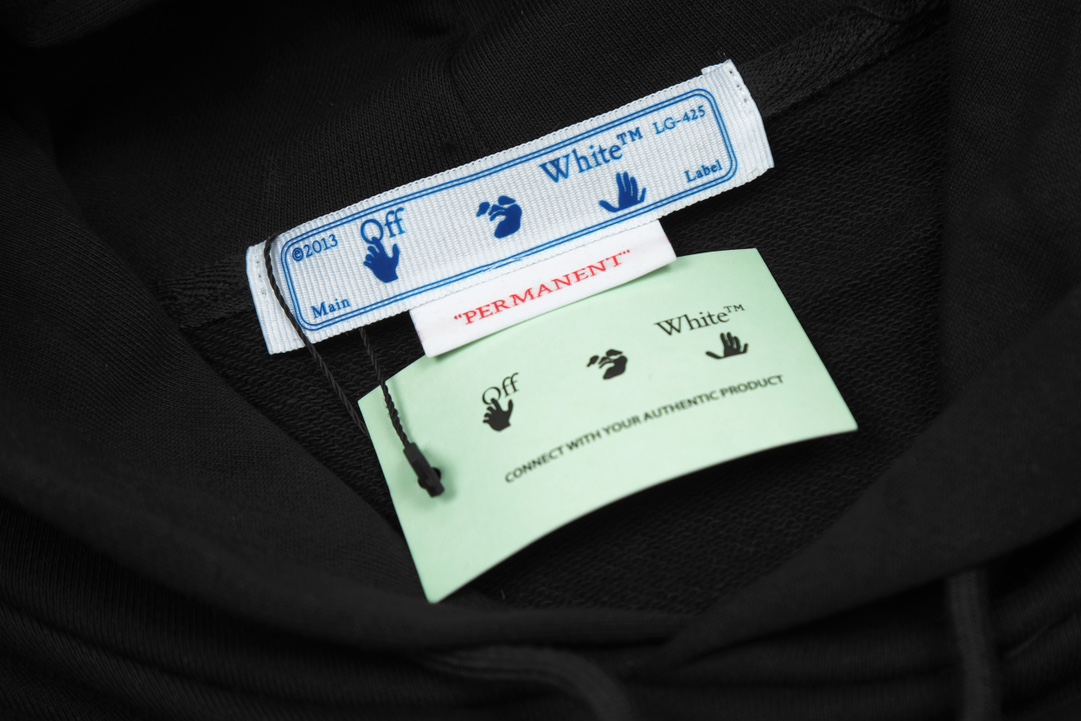 【OFF-WHITE  公式旗艦店】オフホワイトパーカースウェットご好評に付き再入荷 240806