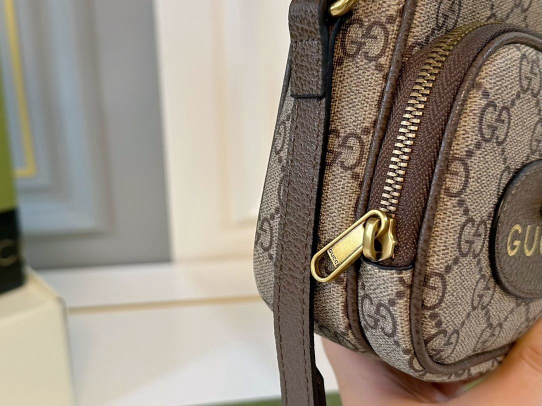 【GUCCI 公式旗艦店】グッチ 斜めがけバッグ 当日出荷 好評に付き再入荷！12*17CM  240724