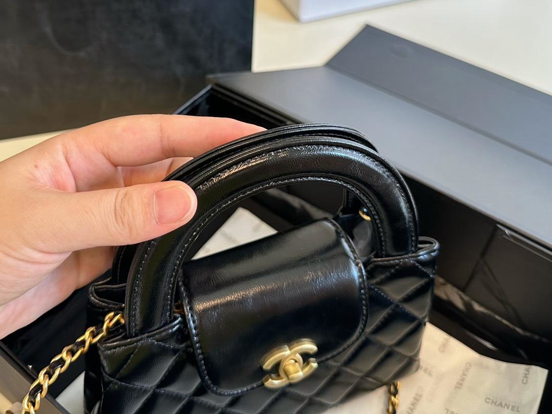 【CHANEL 公式旗艦店】シャネル 斜めがけバッグ 当日出荷 好評に付き再入荷！19*12CM  240723