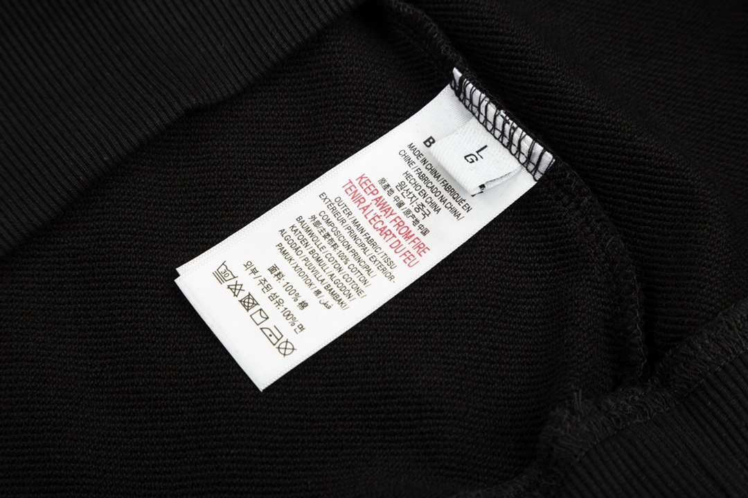 【BURBERRY 公式旗艦店】バーバリー パーカースウェットご好評に付き再入荷 240805