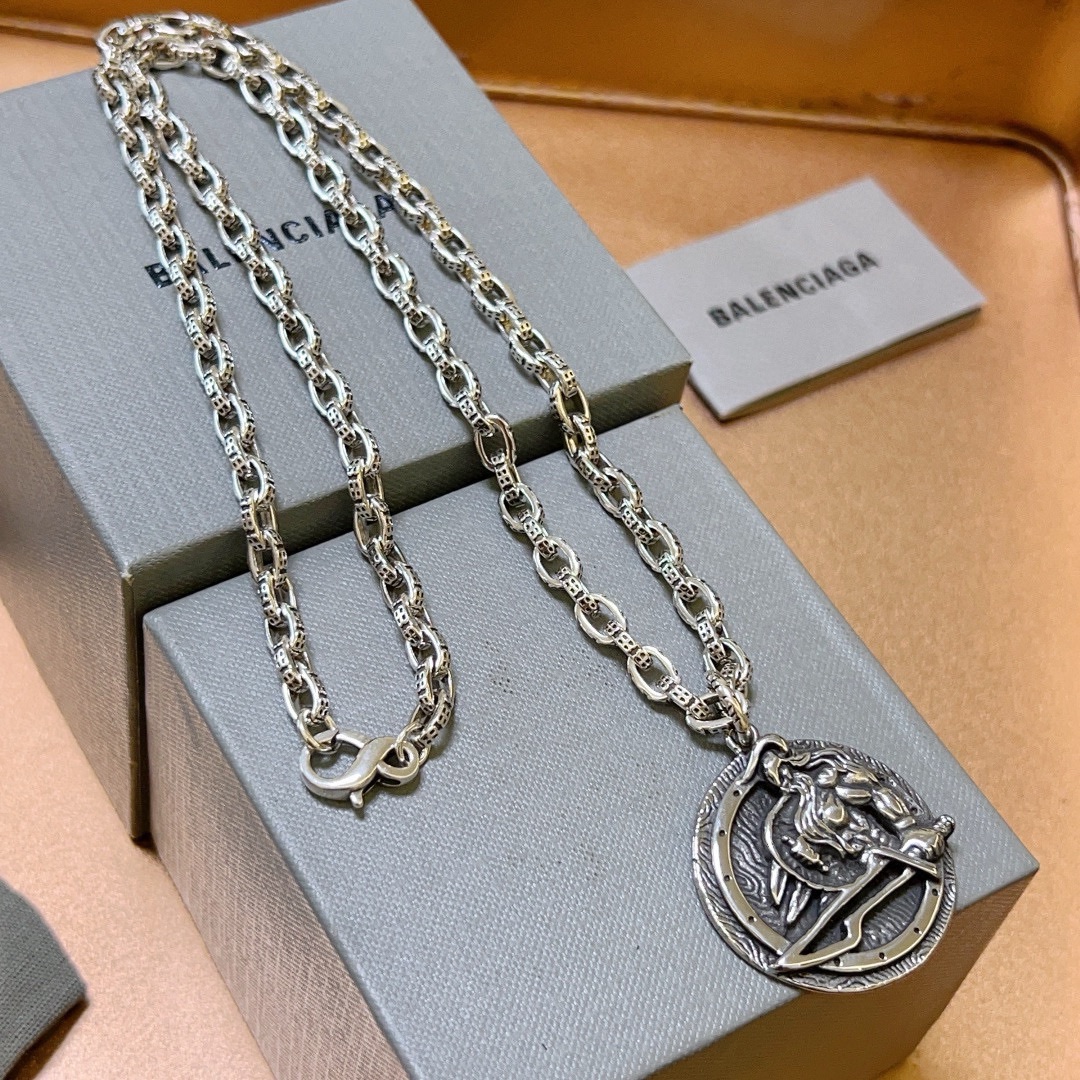 【BALENCIAGA】ネックレス、新しいネックレス万能シンプルファッションオーナメント  240814