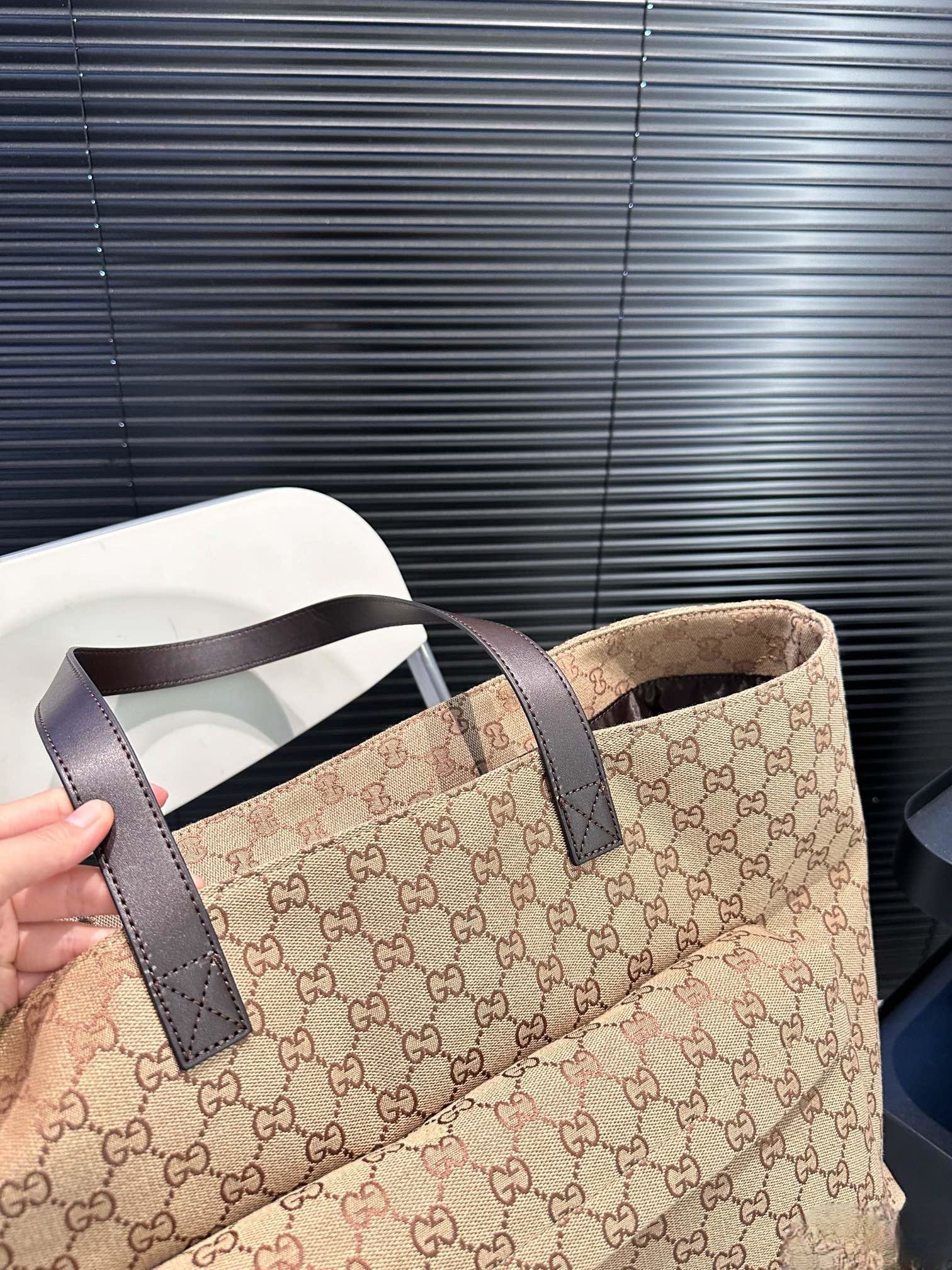 【GUCCI 公式旗艦店】グッチ ハンドバッグ 当日出荷 好評に付き再入荷！44*31CM  240724
