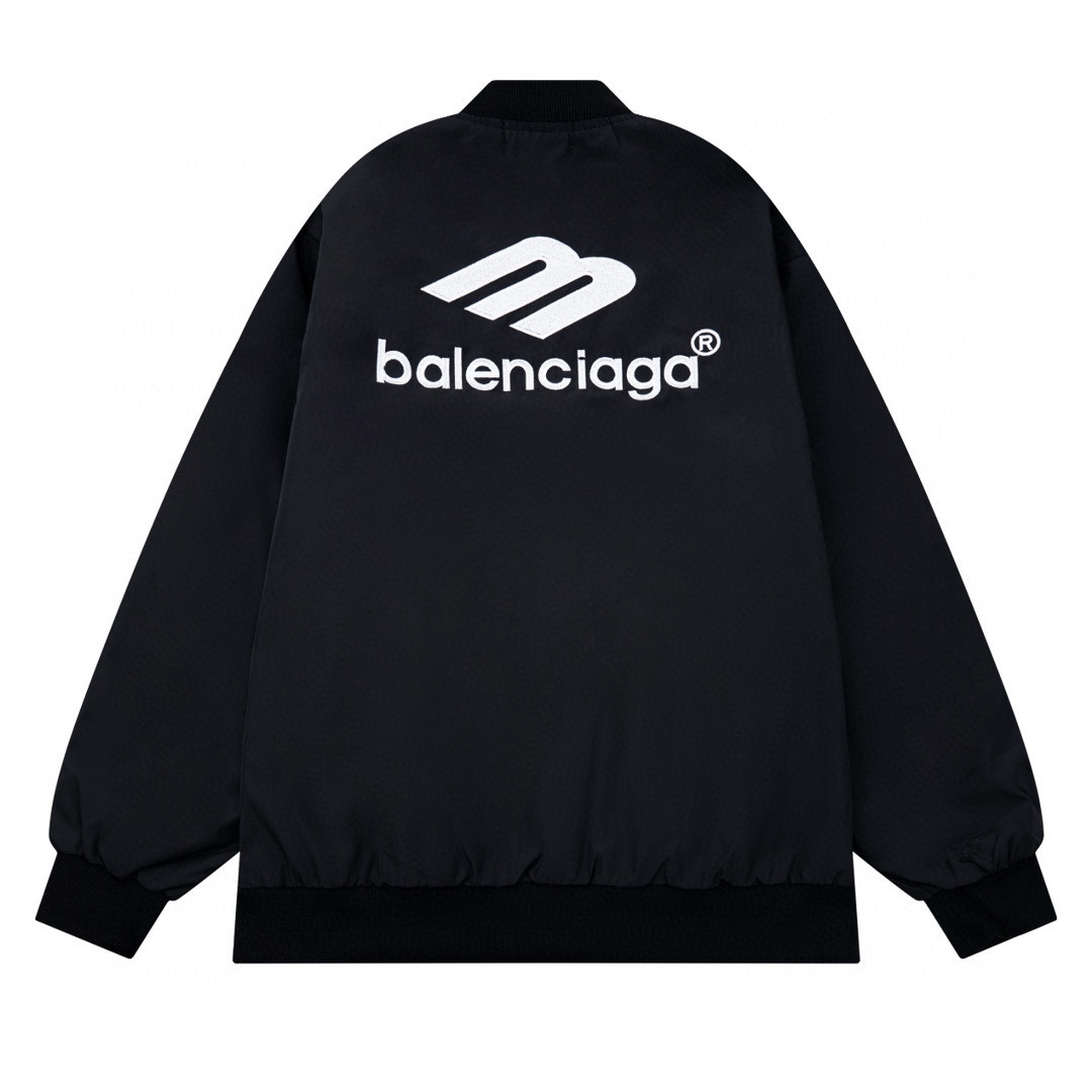【BALENCIAGA 公式旗艦店】 バレンシアガ  ジャケット着 好評に付き再入荷 240826