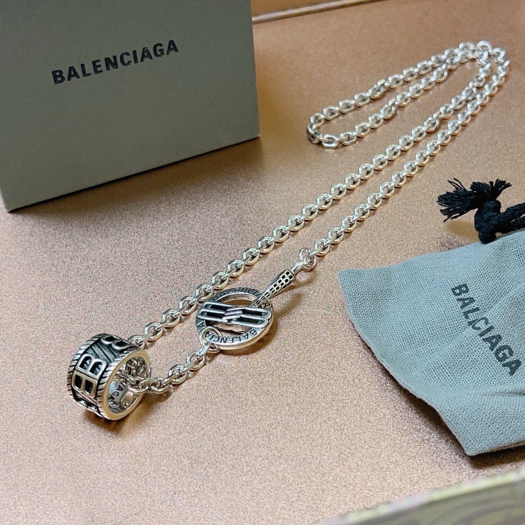 【BALENCIAGA】ネックレス、新しいネックレス万能シンプルファッションオーナメント  240814