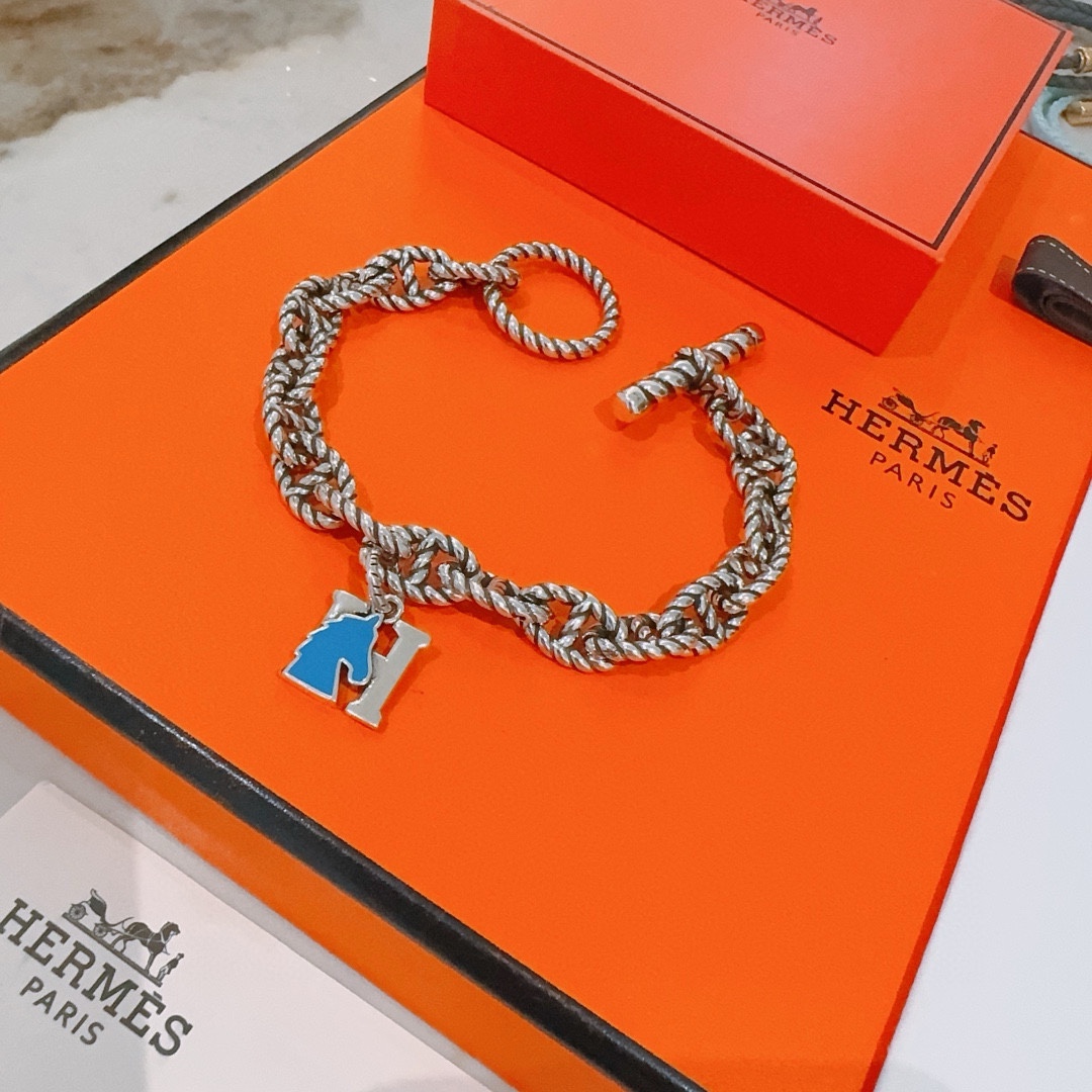 【HERMES】ブレスレット、ファッションシンプルなスタイル  240730
