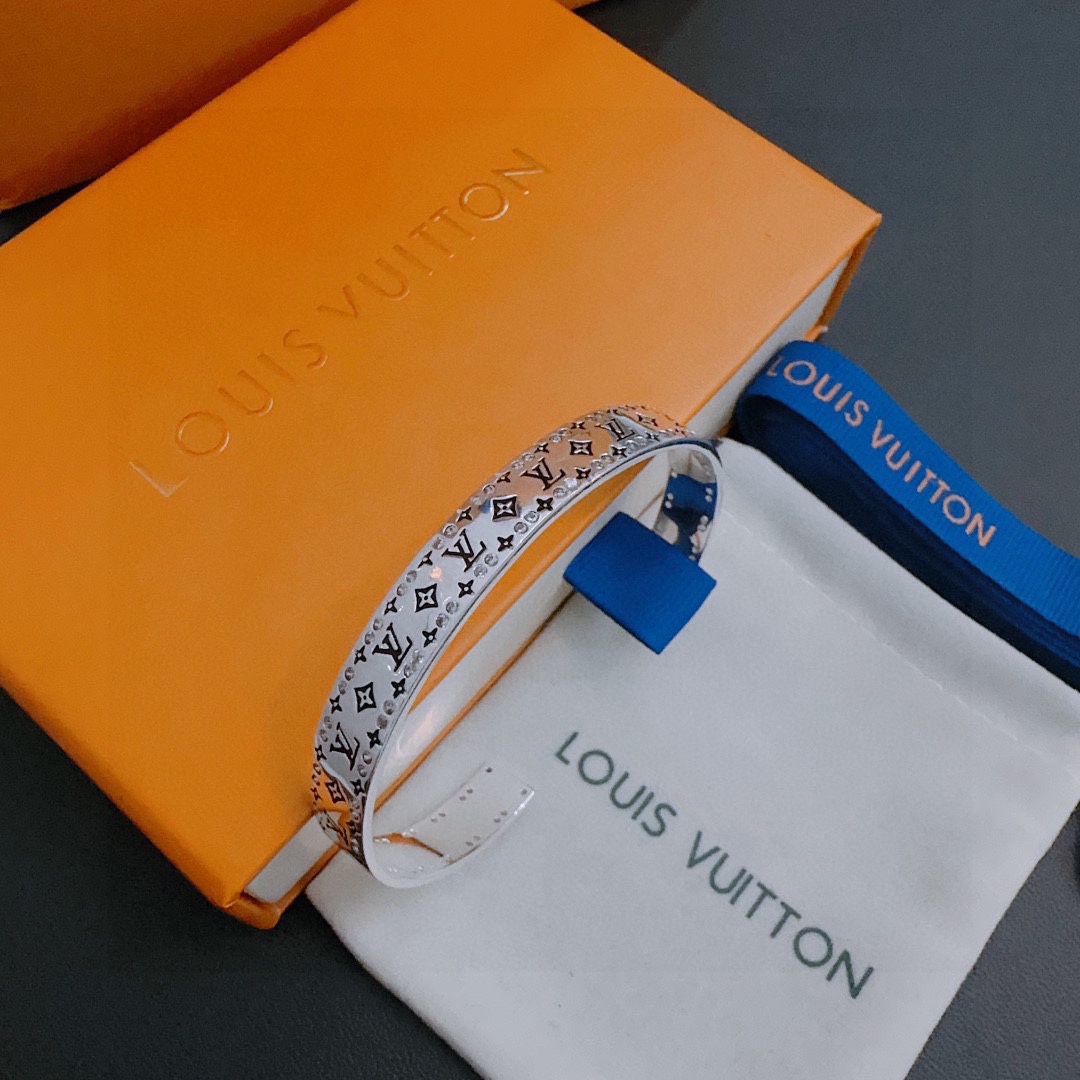 【LOUIS VUITTON】ブレスレット、ファッションシンプルなスタイル240813