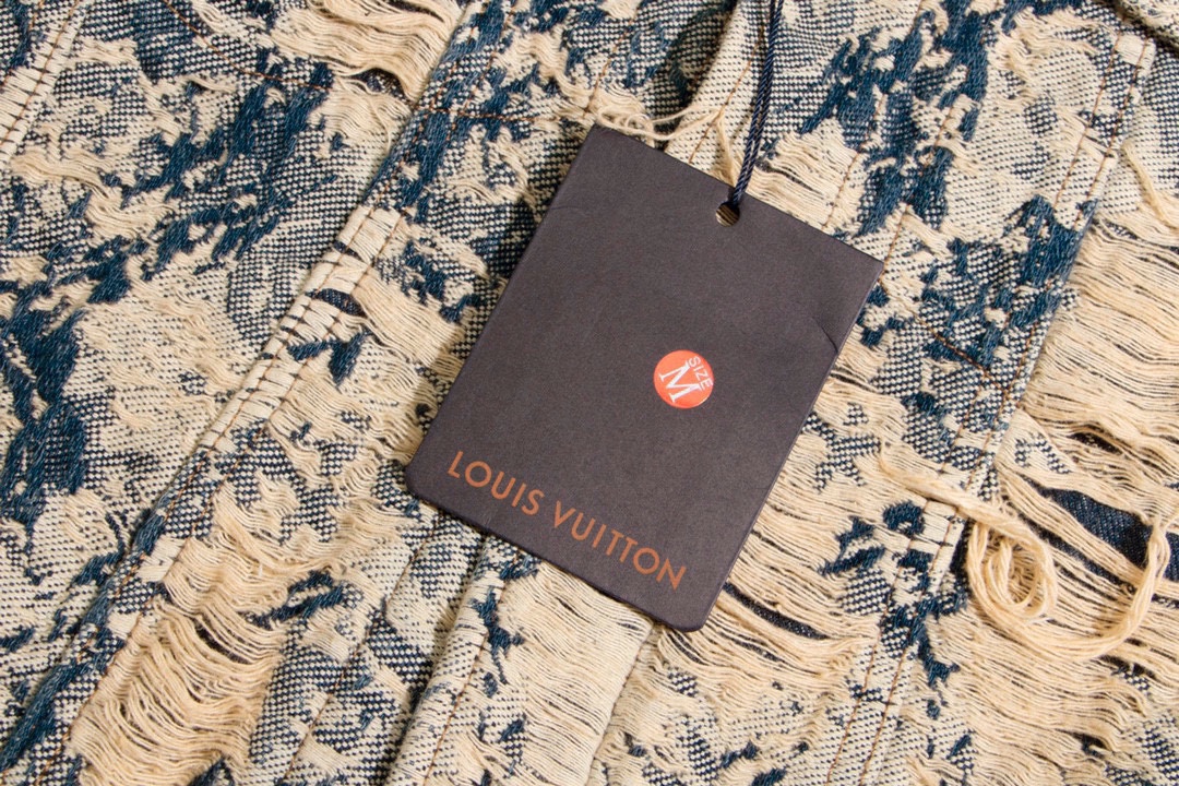 【LOUIS VUITTON】ルイヴィトン   ジャケット着 ご好評に付き再入荷！240921