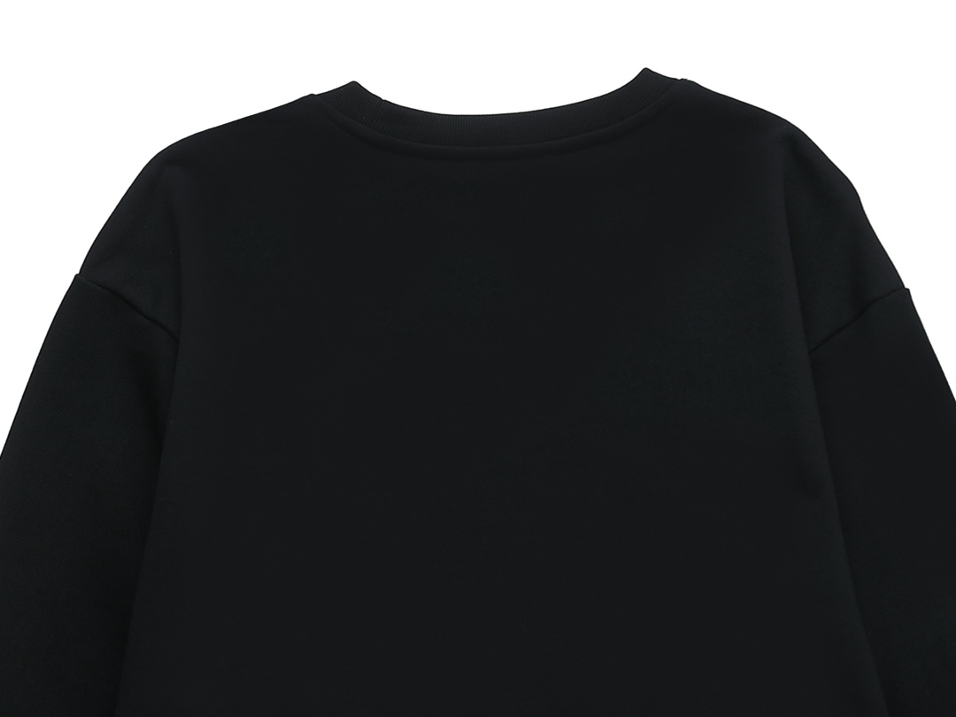 【PRADA 公式旗艦店】プラダ  丸首の衛衣 スウェットご好評に付き再入荷 240809