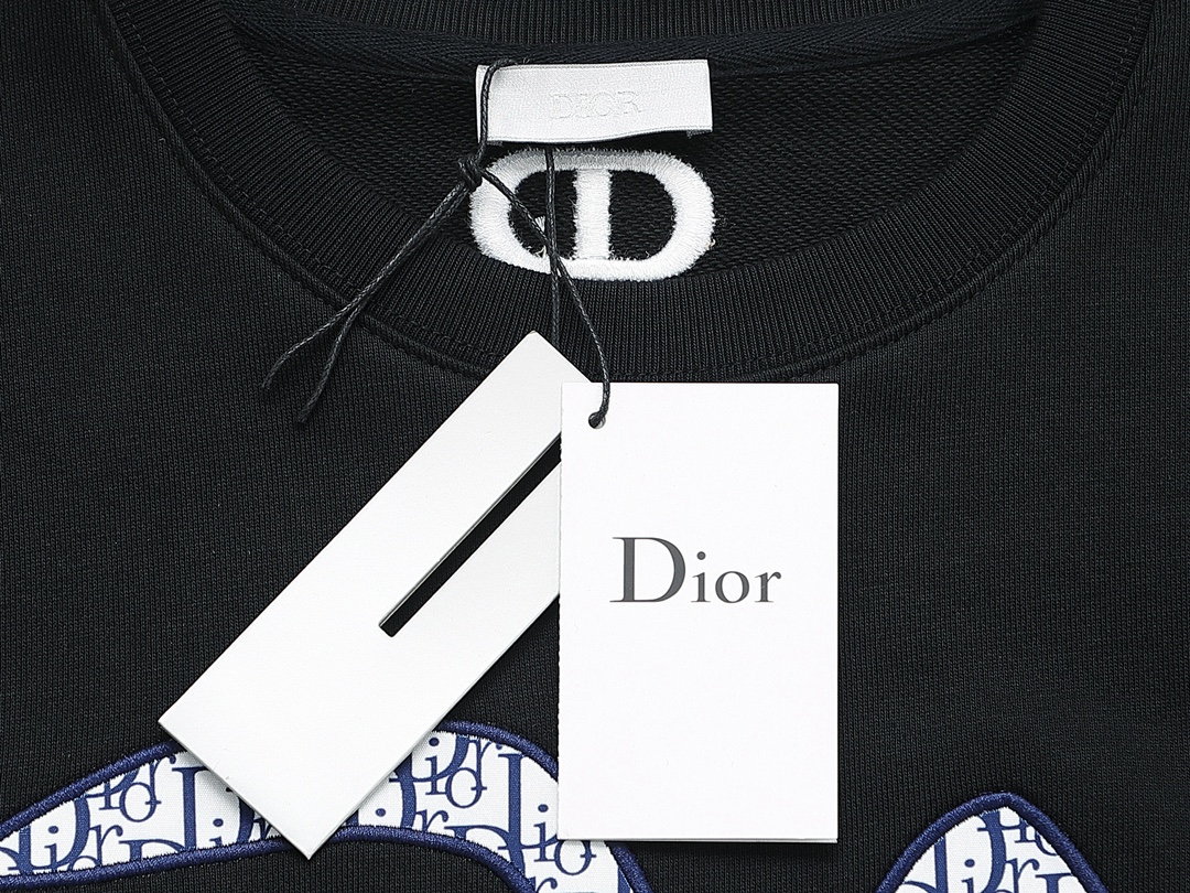 【DIOR  公式旗艦店】ディオール  丸首の衛衣 ご好評に付き再入荷！