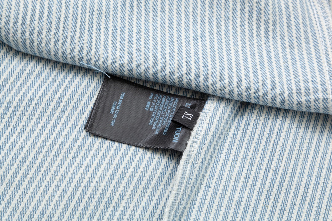 【LOUIS VUITTON 公式旗艦店】ルイヴィトン  シャツ  ご好評に付き再入荷 240803