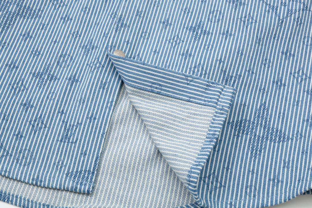 【LOUIS VUITTON 公式旗艦店】ルイヴィトン  シャツ  ご好評に付き再入荷 240803