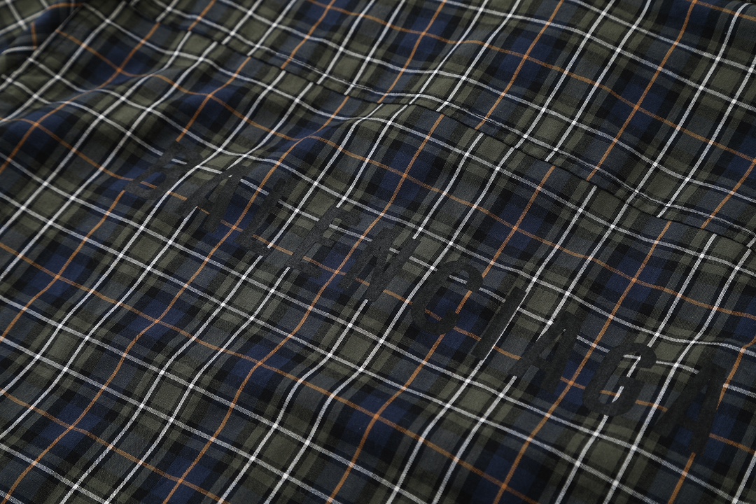 【BALENCIAGA 公式旗艦店】バレンシアガ  シャツ ご好評に付き再入荷 240802