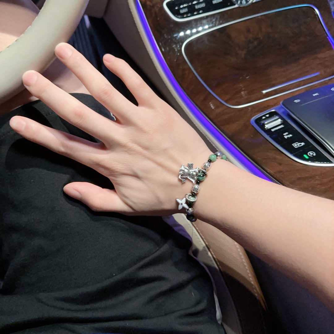 【LOUIS VUITTON】ブレスレット、ファッションシンプルなスタイル240813