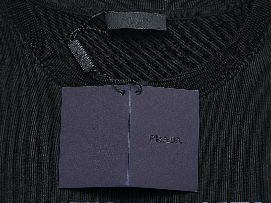 【PRADA 公式旗艦店】プラダ  丸首の衛衣 スウェットご好評に付き再入荷！